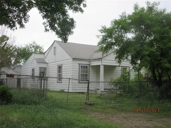 2305 SW Binkley St, Oklahoma City, OK 73119