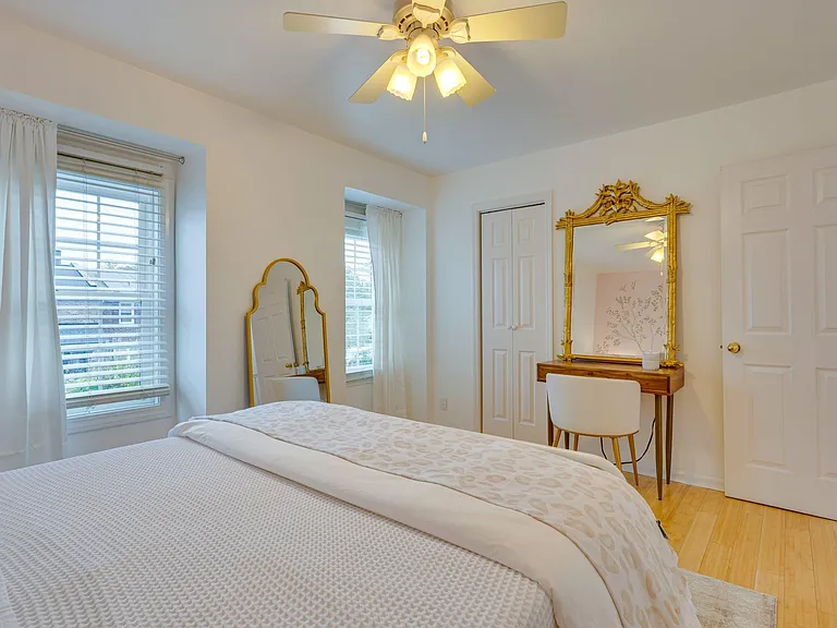668 Buckhall Ct — Photo 11