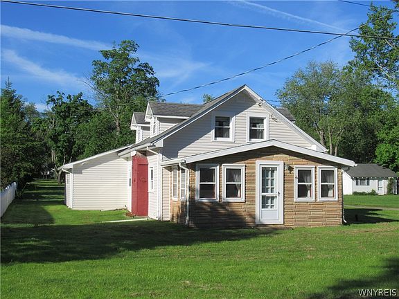 2nd image of 401 Lakeside Ave