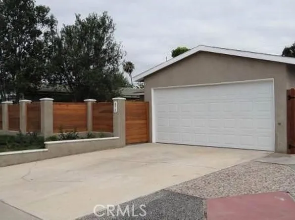 870 Darrell St, Costa Mesa, CA 92627