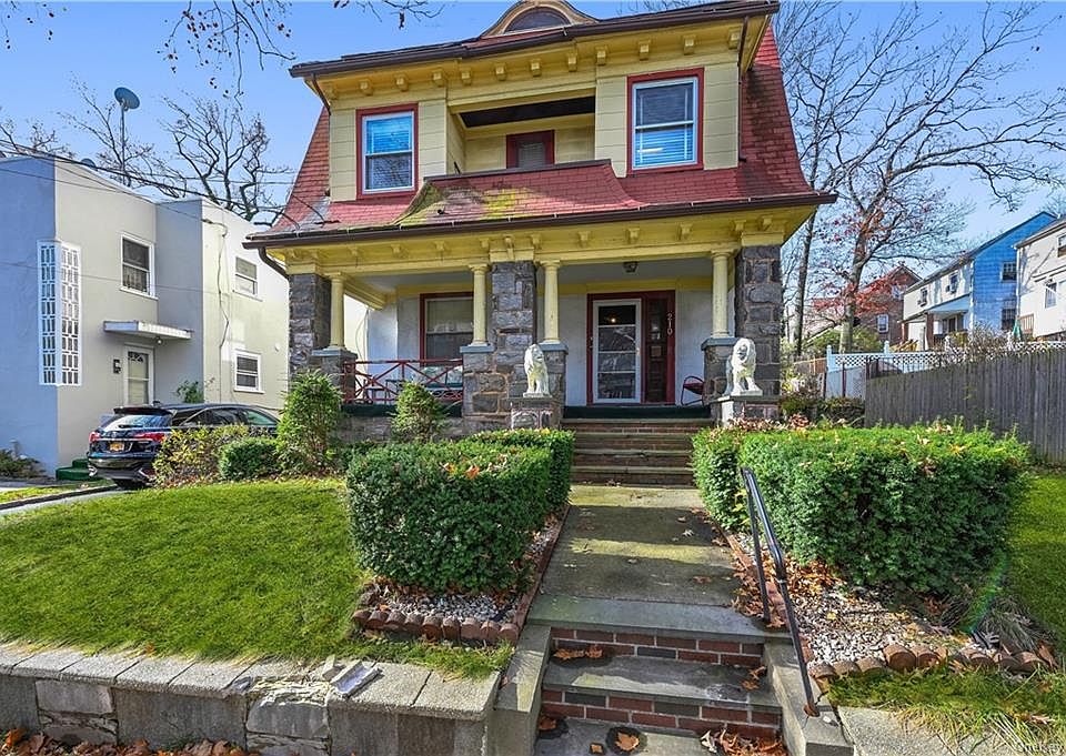 1st image of 210 Tecumseh Ave