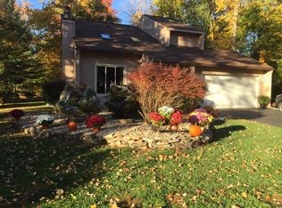 786 Hampshire Seat, Niskayuna, NY 12309