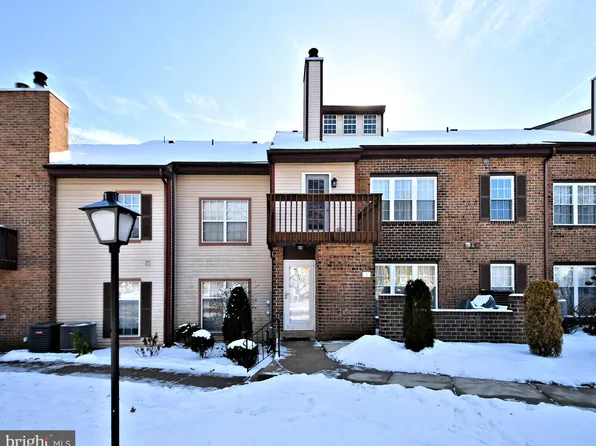 11 Hickory Dr #A-4, Horsham, PA 19044