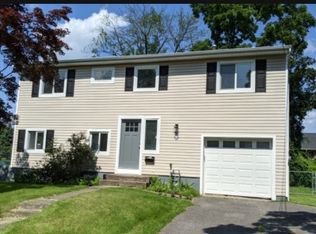 14 Laurie Ter, Hackettstown, NJ 07840