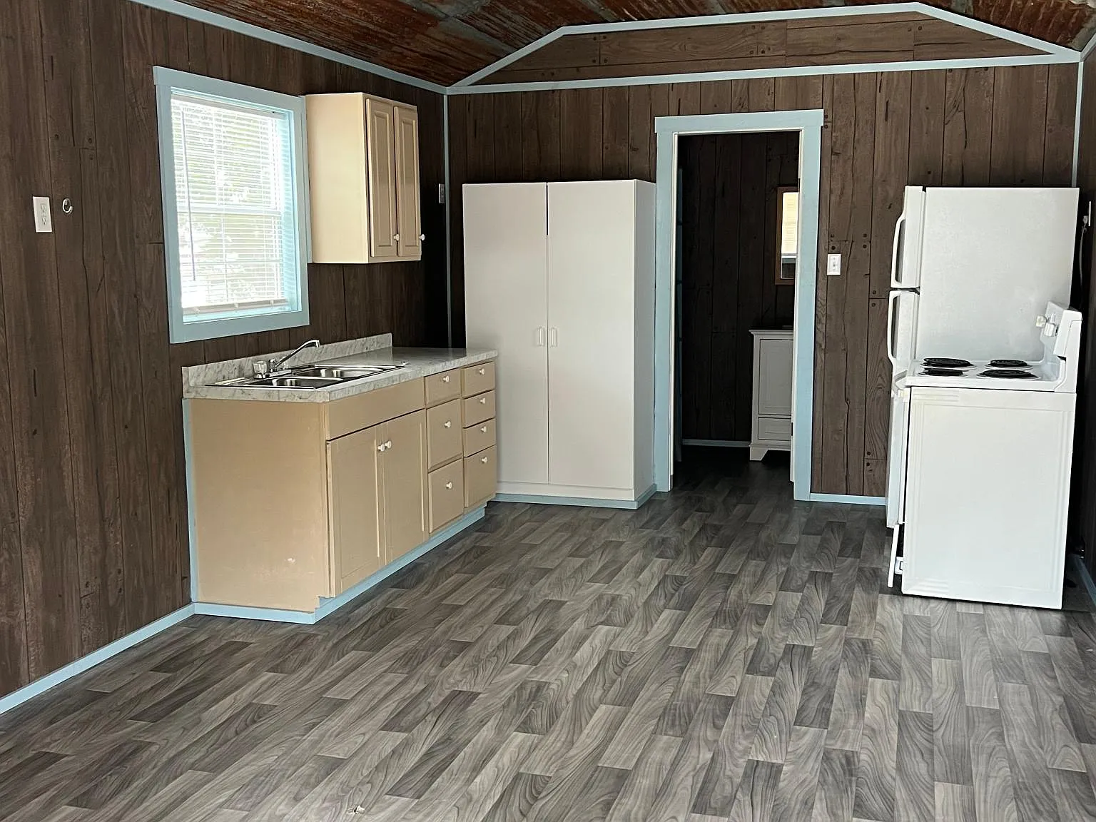 Studio, 336 sqft, $700 — Photo 4