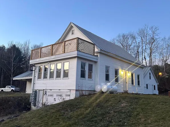 363 Windsor Road, China, ME 04358