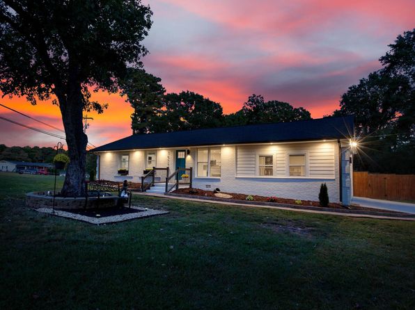 3632 Lakeshore Dr SW