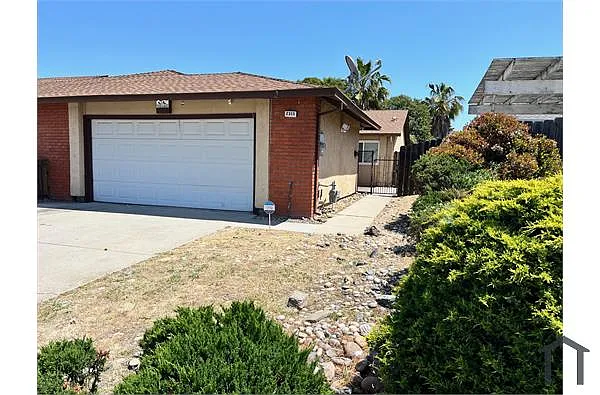 2315 Mandarin Way photo 1