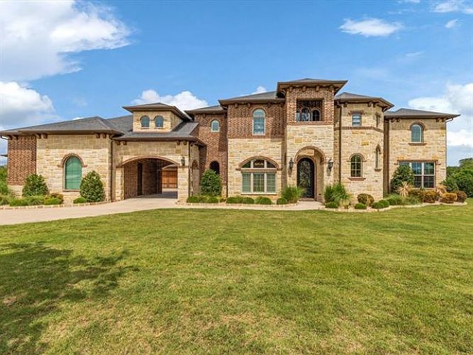 2nd image of 12701 Villa Milano Dr