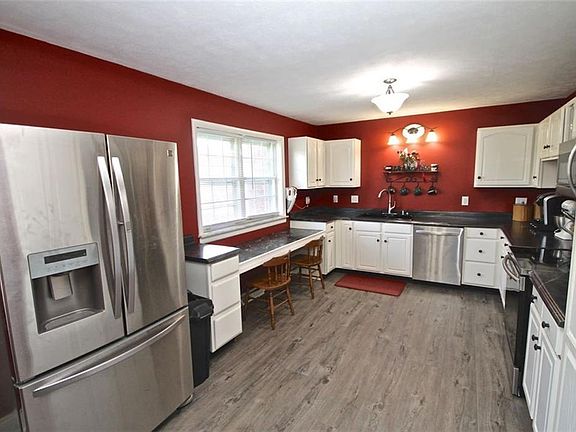 2nd image of 2150 S Catherwood Ave