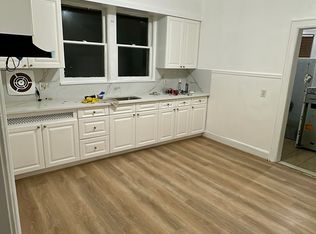 13-11 125th St #1, College Pt, NY 11356