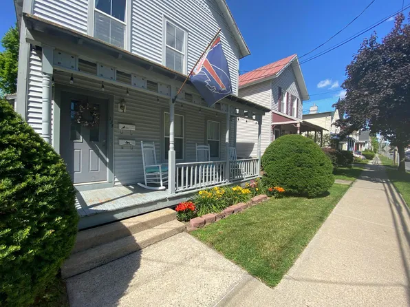 133 Washington St #1, Saratoga Springs, NY 12866