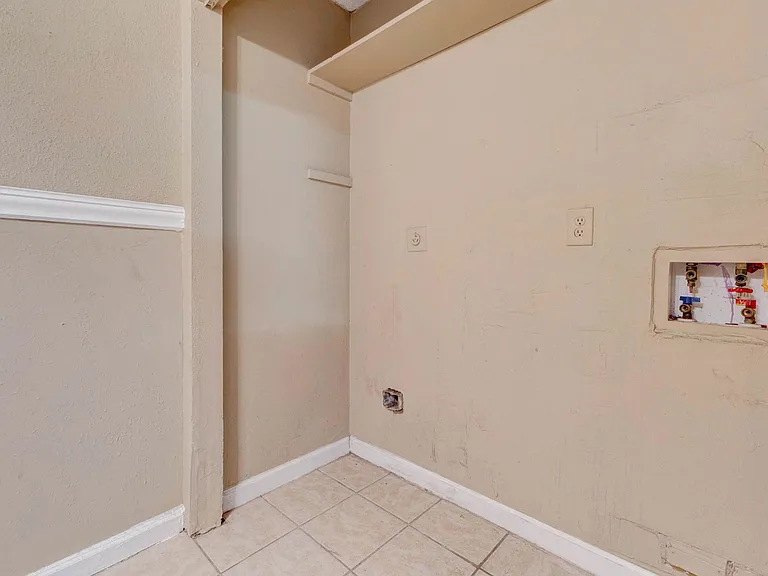 7140 S Dairy Ashford Rd — Photo 11