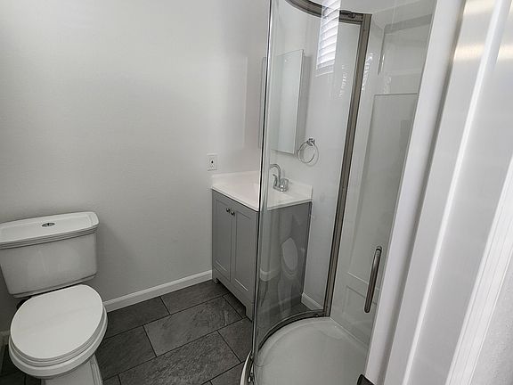 4th image of 341 S Western Ave #16