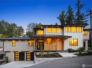 19926 68th Avenue NE, Kenmore, WA 98028