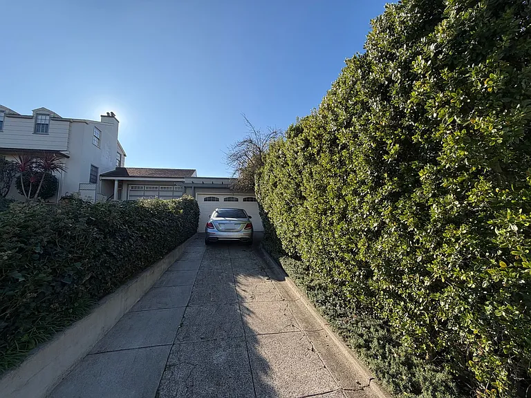 5 Santa Ana Ave — Photo 53