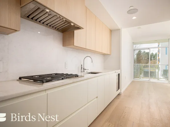 7418 Paulson St #307, Vancouver, BC V6P 0K2