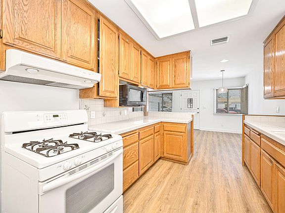 3rd image of 5406 Spahn Ave