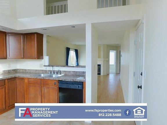 3rd image of 3808 Park Ridge Dr