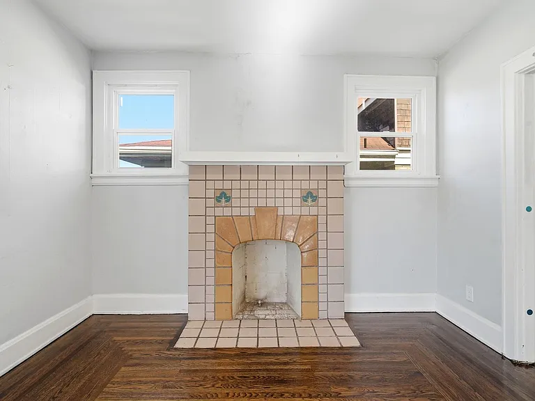 682 Greenwood Ave — Photo 10