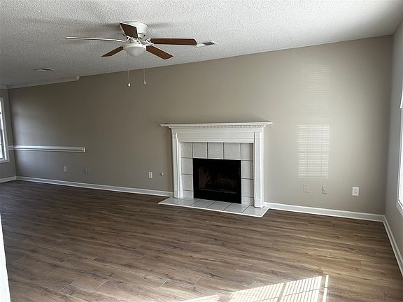 4th image of 209 Coldsprings Ct