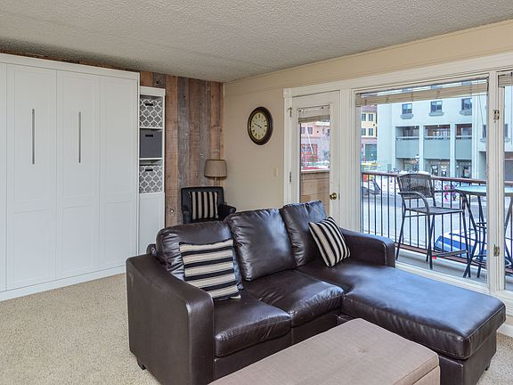4th image of 600 S Park Ave #120