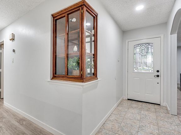 5th image of 2137 Tompkins Dr