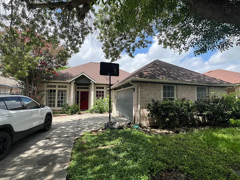 4915 Silent Lk — Photo 20