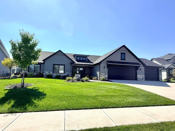 12953 Passerine Blvd, Fort Wayne, IN 46845