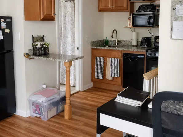 49 Harvard St #B, Waltham, MA 02453