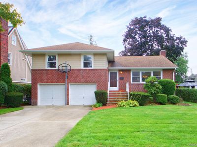 26 Cambridge Avenue, Garden City, NY, 11530