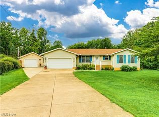 2762 Berry Rd, Akron, OH 44320