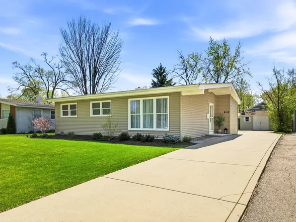 2117 Grouse Ln, Rolling Meadows, IL 60008