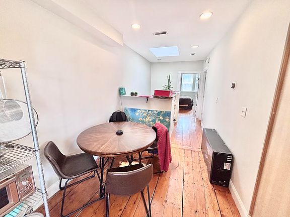 5th image of 143 Thorndike St #3