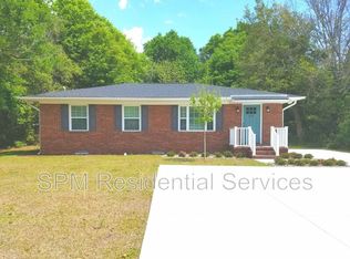 408 Pine Hills Dr, Wilmington, NC 28403