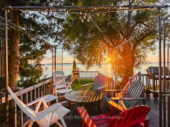 88 Alsops Beach Rd, Brock, ON L0K 1A0