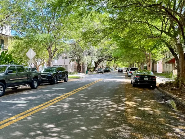 1014 Salzedo St APT 304, Coral Gables, FL 33134