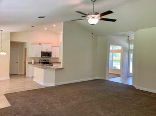 7 Sanders Cir, Homosassa, FL 34446