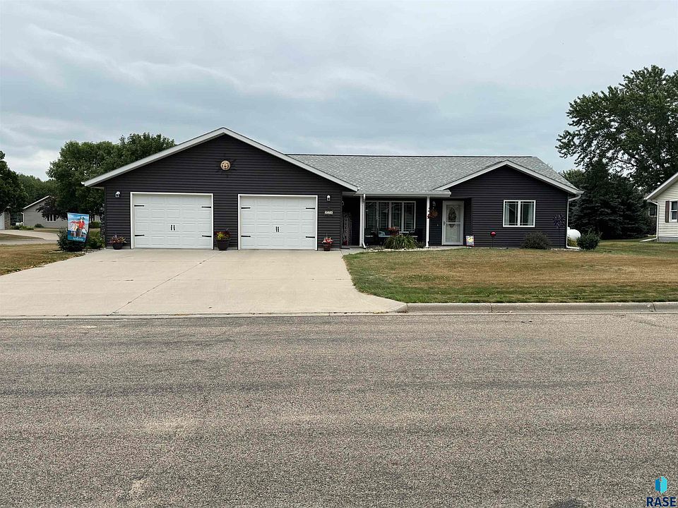 1st image of 326 Rock River Dr