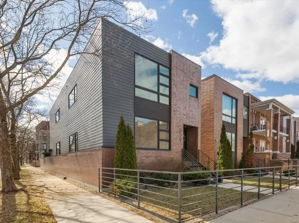 559 E 50th St, Chicago, IL 60615