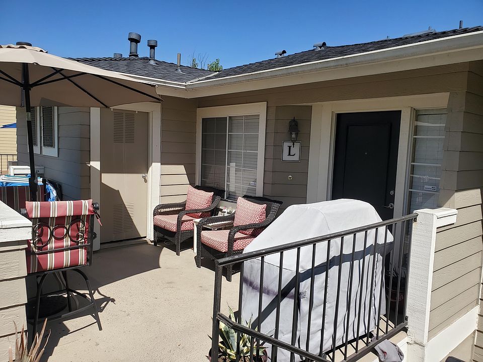Unit 32L Patio