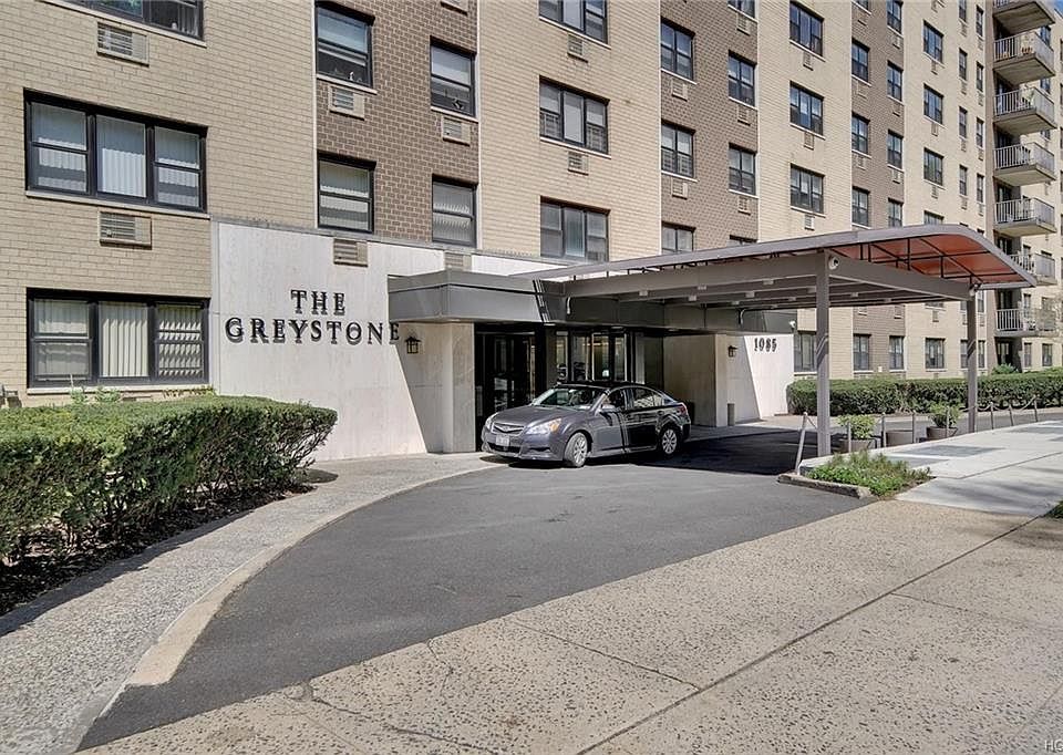 1st image of 1085 Warburton Ave APT 817