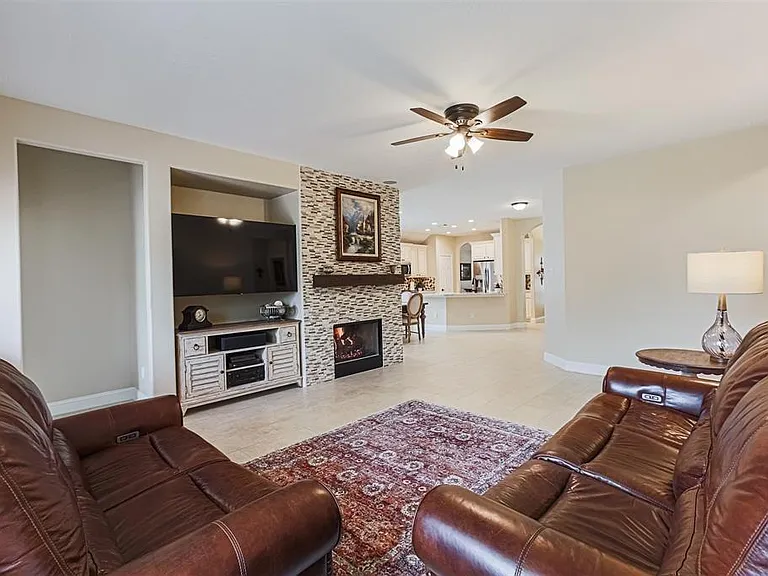 3034 Glenthorpe Ln — Photo 16