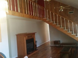 13072 Rocky Ridge Rd., Collinsville, MS 39325