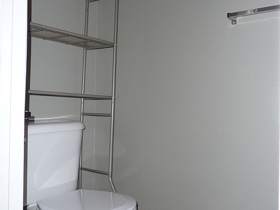 1/2 bathroom