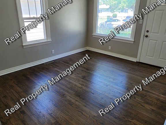 5th image of 2878 Lake St
