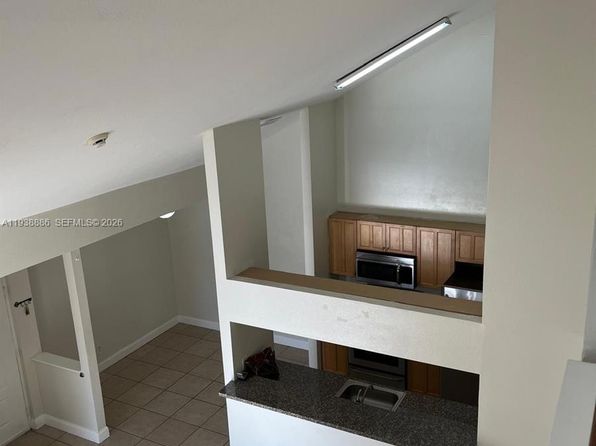 10451 SW 157th Pl APT 305