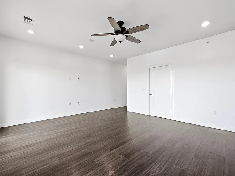 4361 S Congress Ave #526 — Photo 7