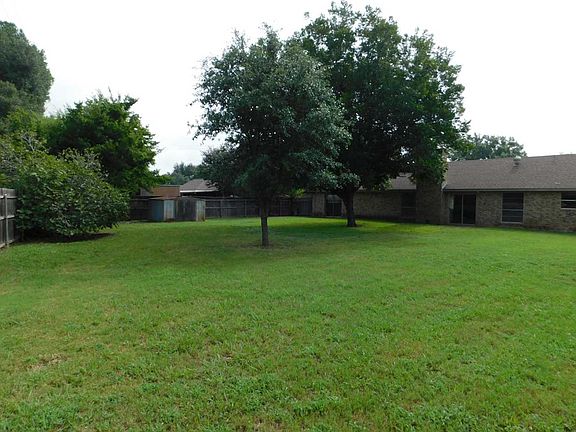 4th image of 1523 Lorene Ln