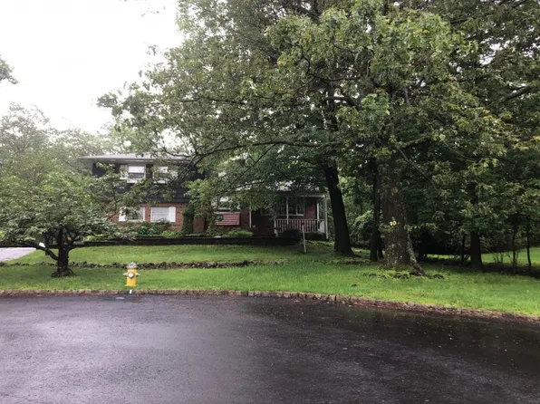 10 Todd Ter, Cedar Grove, NJ 07009